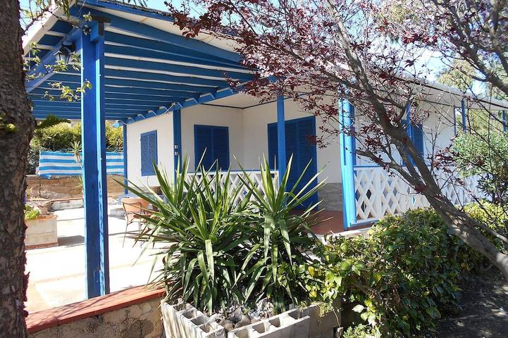 Ferienhaus für 4 Personen, mit Terrasse und Garten