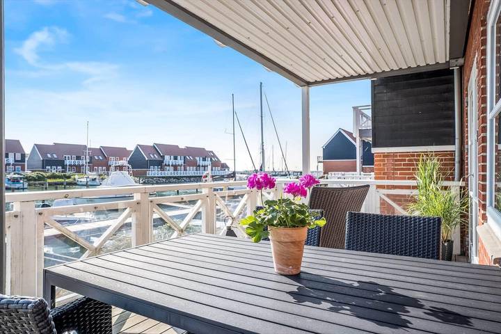 Gîte pour 4 personnes, avec Terrasse dans Borre