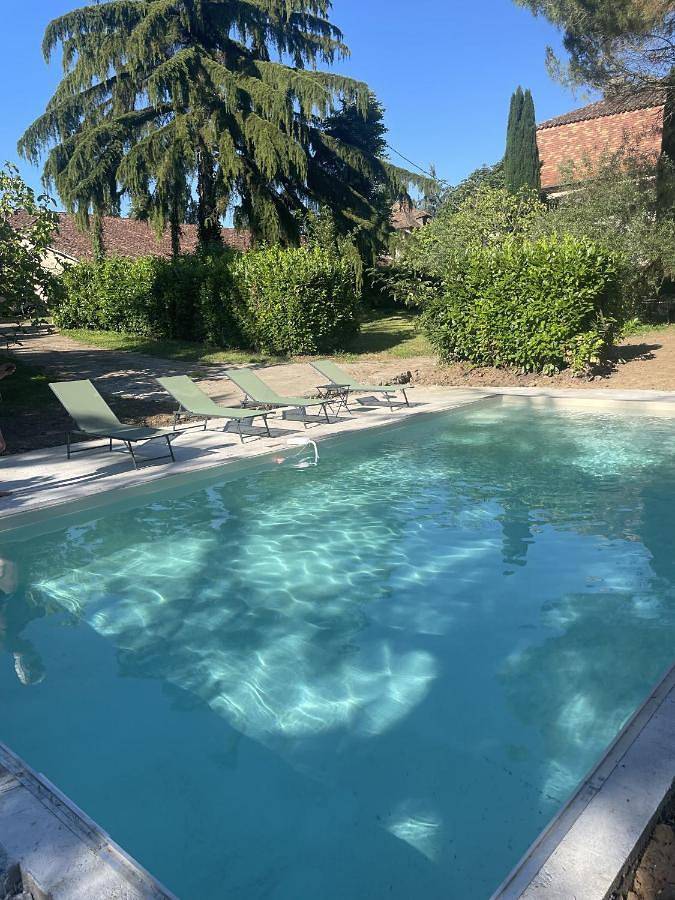 Maison d’hôte pour 7 personnes, avec jardin ainsi que vue et piscine à Lédat