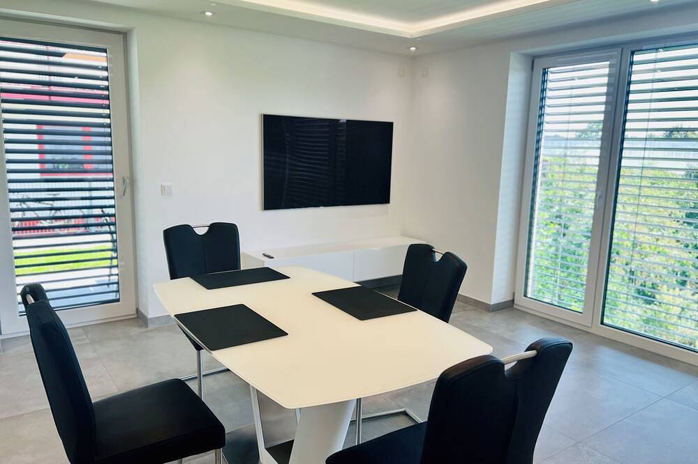 Ganze Wohnung, Stylisches 1-Zi-Apt in Herzogenaurach, Franken