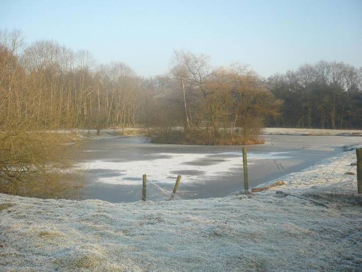 Location de vacances pour 6 personnes, avec vue et piscine ainsi que vue sur le lac et jardin à Oostkamp - 4