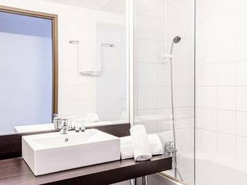 Bungalow for 7 People in Eppe-Sauvage, Hauts-de-France, Photo 3