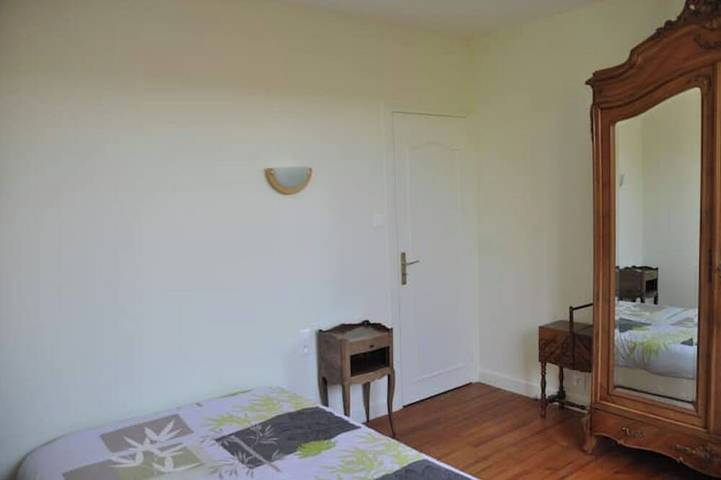 Location de vacances pour 4 personnes, avec balcon et jardin à Brioude - 4