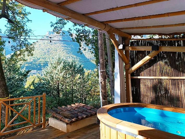 Location de vacances pour 4 personnes, avec Jacuzzi et Terrasse ainsi que Jardin et Vue à Tourrettes-sur-Loup - 4
