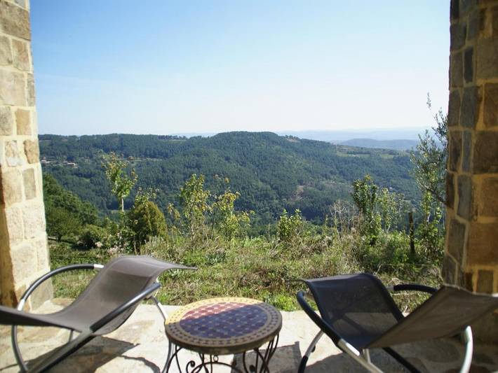 Location de vacances pour 6 personnes, avec terrasse ainsi que piscine et jardin, animaux acceptés à Chassiers - 2