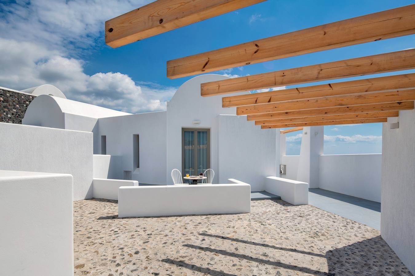 Villa - Sleeps 3 - Private pool-Parking in Megalochori, Santorini