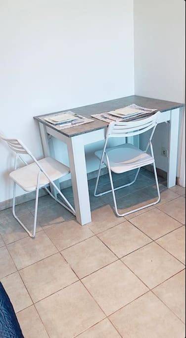 Gîte pour 2 personnes, avec vue et vue sur le lac à Le Pontet - 3