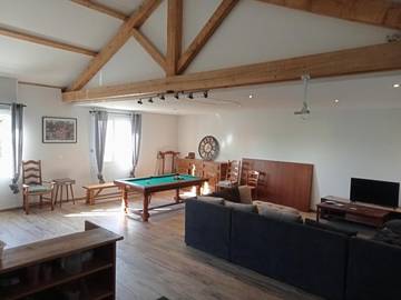 Gîte pour 8 personnes, avec terrasse à Saint-Germain-Laprade