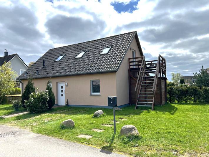 Ferienwohnung für 4 Personen, mit Terrasse und Garten in Thesenvitz