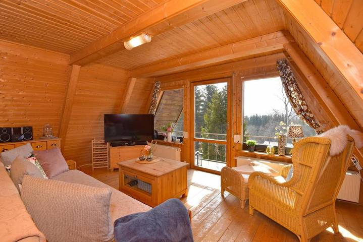 Ferienhaus für 4 Personen, mit Balkon und Terrasse sowie Garten und Sauna in Goldlauter - Heidersbach - 4