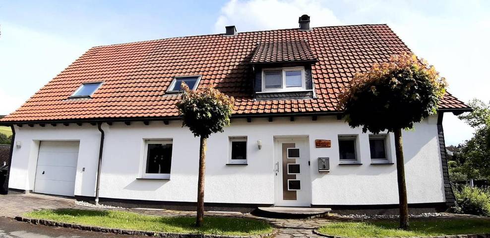 Ferienhaus für 10 Personen, mit Ausblick und Sauna sowie Garten in Bad Berleburg - 2