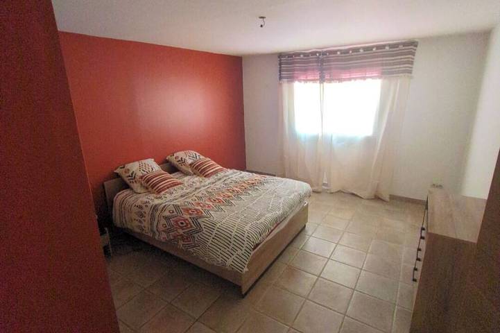 Horizon Pond Villa with Pool and Panoramic View in Rognac, Costa mediterránea (Francia)
