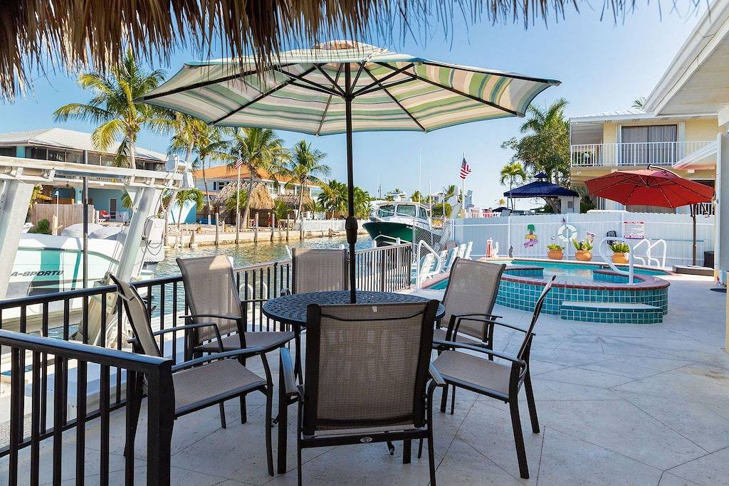 Bestes Marathon-Haus mit beheiztem Pool und Spa, Bootsanlegestelle und Eiswürfel in Marathon, Monroe County