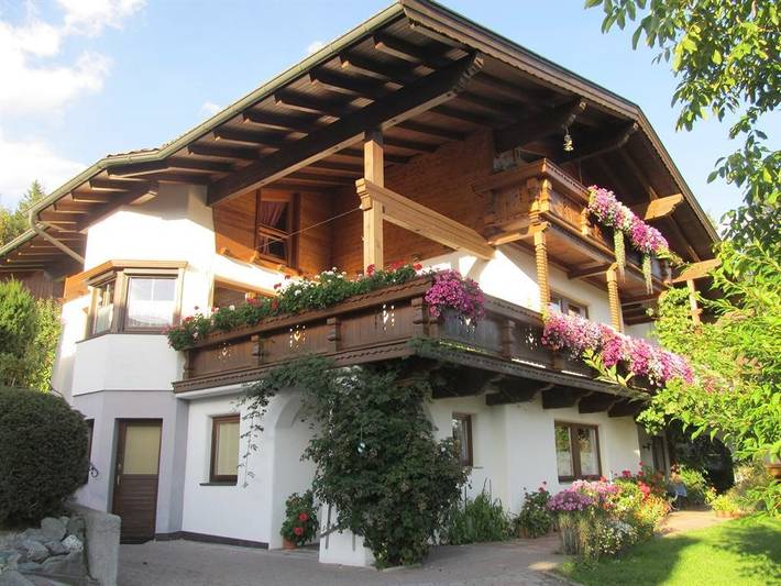 Ferienwohnung für 6 Personen, mit Terrasse und Garten