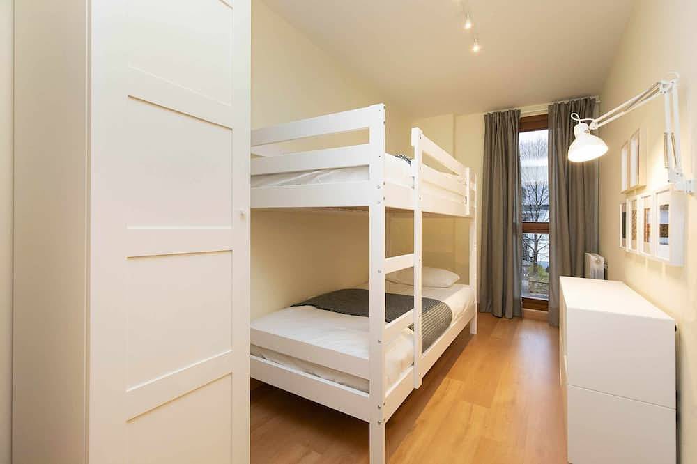 Entire apartment, Tenaesquí I by Bevalle in Escarrilla, Sallent de Gállego