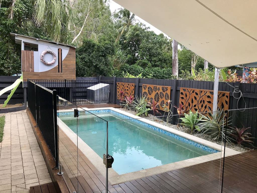 50 m vom berühmten Four Mile Beach in Port Douglas. in Port Douglas, Far North Queensland