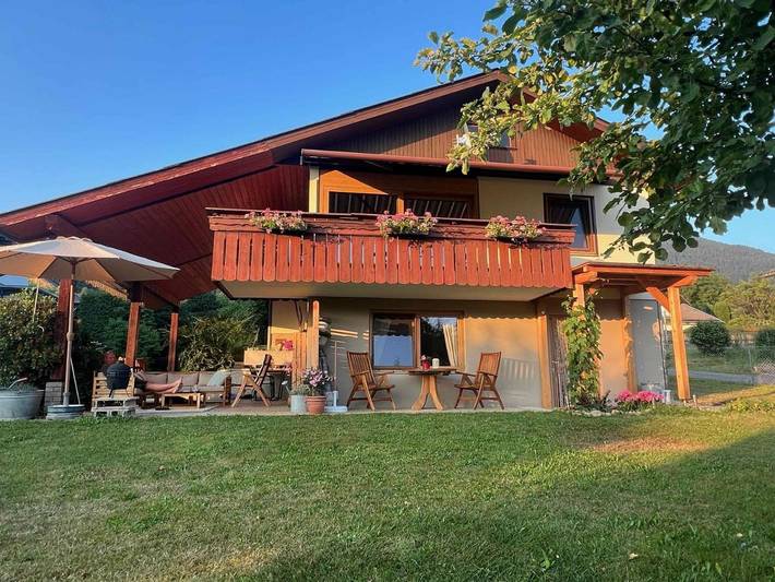 Ferienwohnung für 2 Personen, mit Terrasse und Ausblick sowie Garten, mit Haustier in Fresach