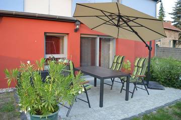 Ferienwohnung für 6 Personen, mit Terrasse und Garten in Geltow