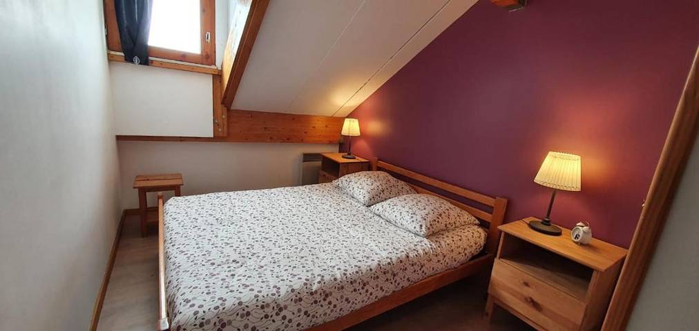 Gîte pour 8 personnes, avec vue ainsi que piscine et terrasse à Ustou - 3