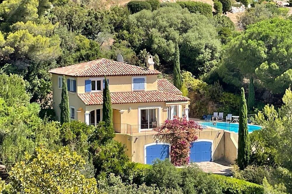Villa pour 8 Personnes dans Cavalière, Le Lavandou