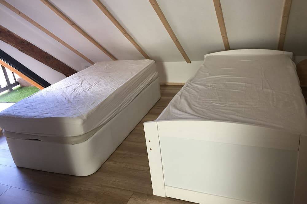 Apartamento entero, Atypical vacation apartment for rent - Pelvoux (05) in Vallouise-Pelvoux, Parque Nacional de los Ecrins