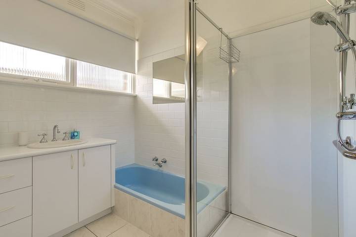 Holiday home for 7 people in Lakes Entrance