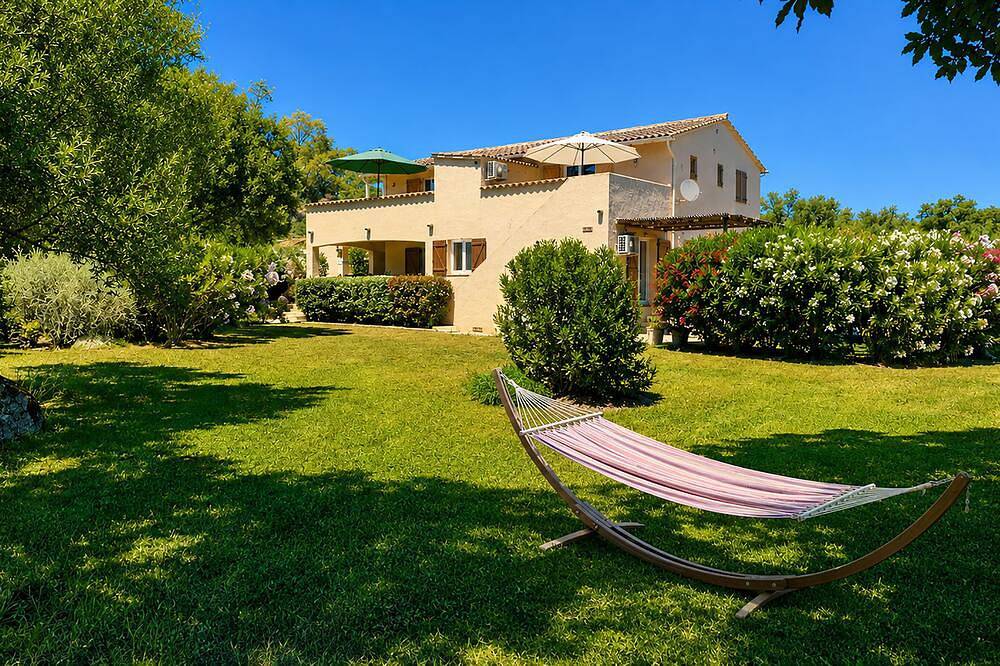 Appartement entier, T3 indépendant pour 4 personnes dans villa avec grand jardin, Clim, Wifi in Porto-Vecchio, Arrondissement de Sartène