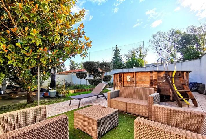 Gîte for 6 people, with pool and garden - 1