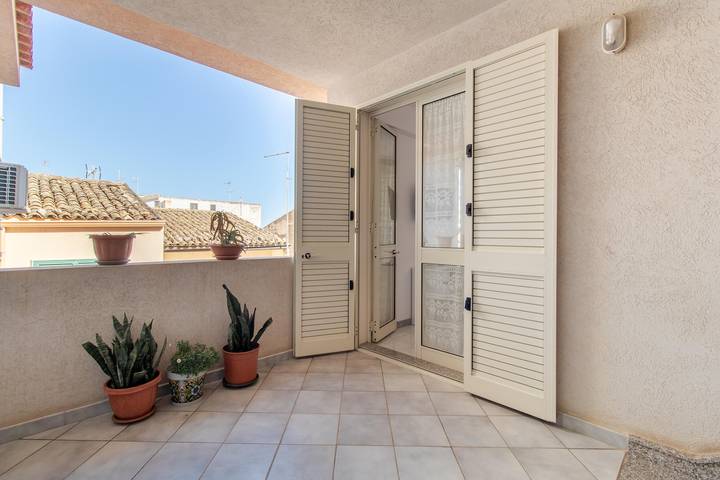 Gîte pour 8 personnes, avec balcon à Donnalucata - 3