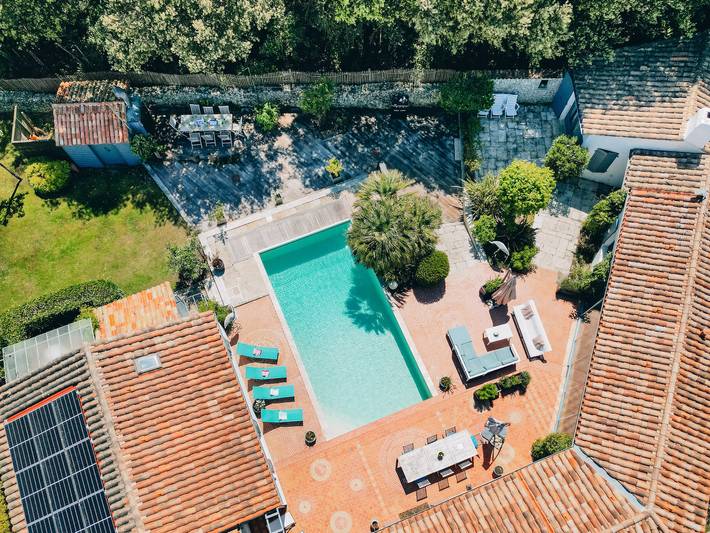 Location de vacances pour 12 personnes, avec piscine ainsi que terrasse et jardin, adapté aux familles à Rivedoux-Plage - 2