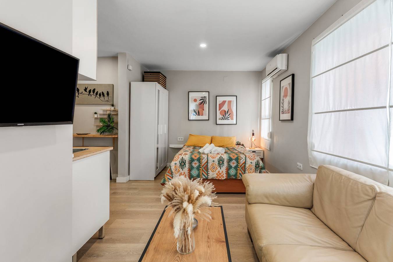 Monolocale intero, Casa Caramel nel cuore di Torremolinos, vicino alla spiaggia e ai servizi in Torremolinos Centre, Torremolinos