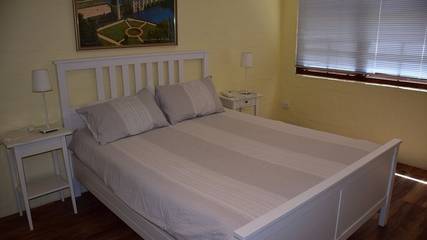 Holiday Home for 8 People in Culburra, Culburra Beach, Photo 2
