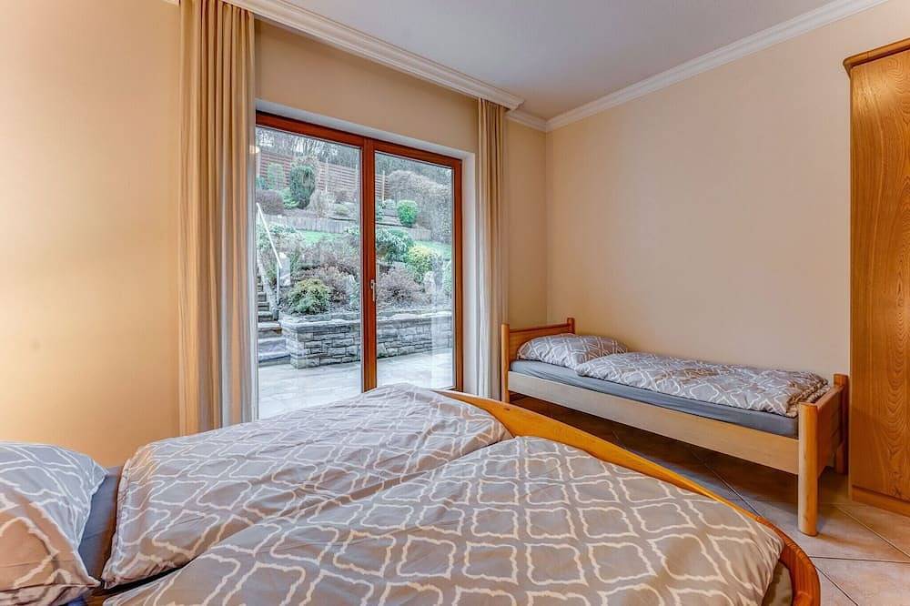 Ganze Wohnung, Großzügige Wohnung in Adenau Nähe Nürburgring in Adenau, Osteifel