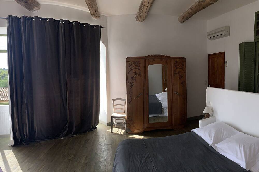 Character house, Mas du 17è,quiet,private pool 9x4,5m,air-conditioned,near Uzes in Le Pin, Nimes und Umgebung