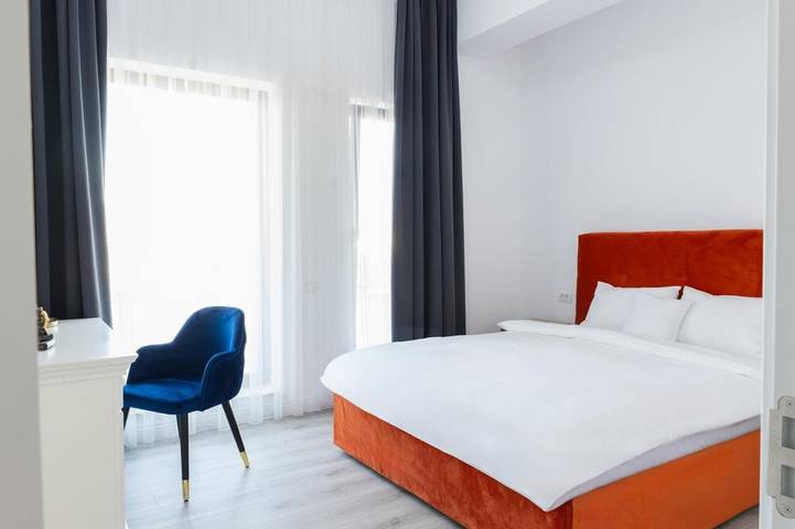 Hôtel pour 3 personnes, avec vue ainsi que balcon et piscine