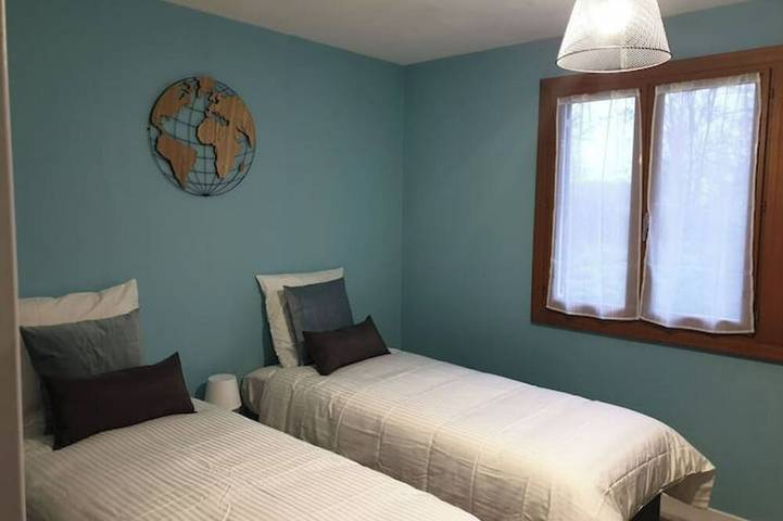 Location de vacances pour 4 personnes, avec jardin ainsi que piscine et balcon, animaux acceptés à Gurgy - 2