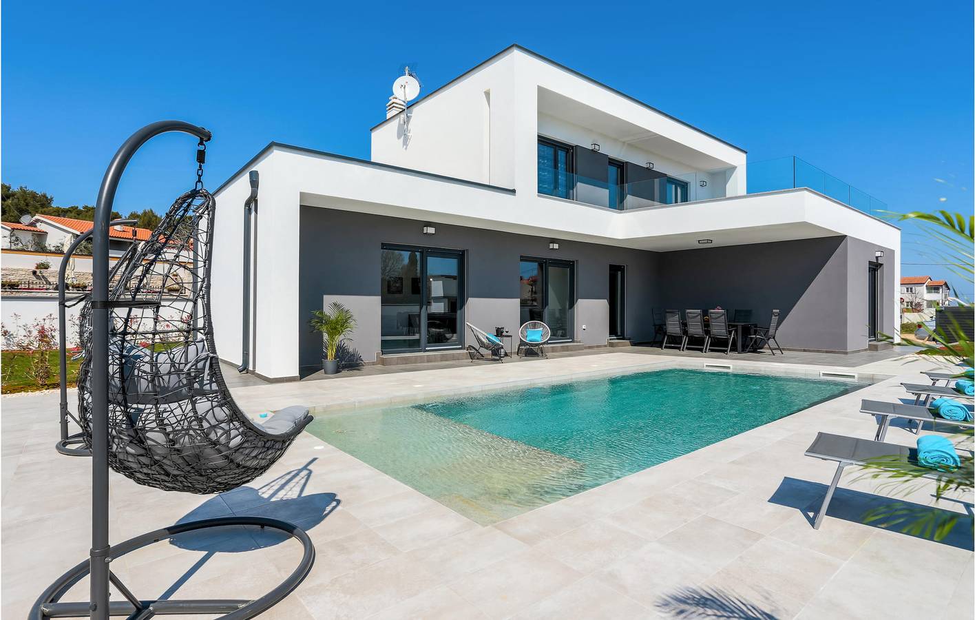 Appartement confortable de 147 m² avec terrasse, Wi-Fi et plage à proximité in Premantura, Côte Sud d'Istrie