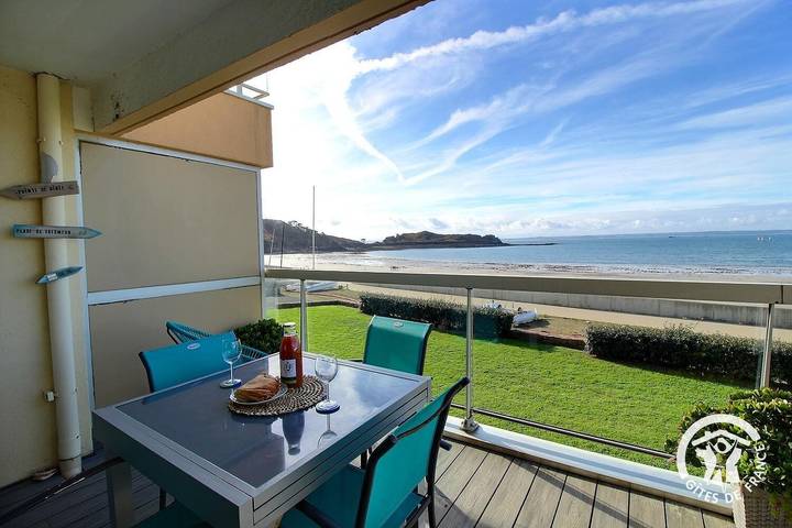 Gîte pour 2 personnes, avec Terrasse dans Plage Tresmeur - 3