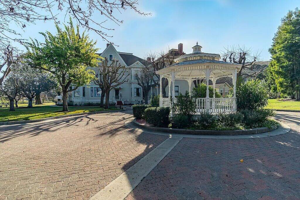 Private Cottage near Monterey & Carmel + Patio in Monterey County