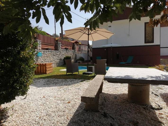 Casa de vacaciones para 6 personas, con piscina además de vistas y jardín, Se admiten mascotas - 1