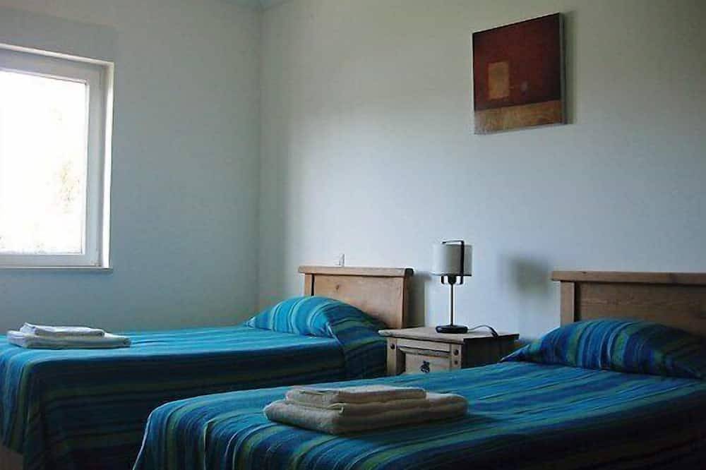 Villa Castelos, 117 Cerro Azul, Quelfes, Olhao, Ost-Algarve in Moncarapacho, Parque Natural da Ria Formosa