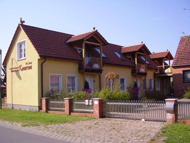 Ferienwohnung für 2 Personen, mit Garten und Ausblick, mit Haustier in Damnatz