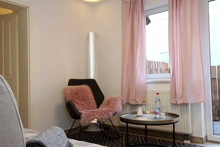 Ferienwohnung für 2 Personen, mit Terrasse und Garten in Prerow - 2