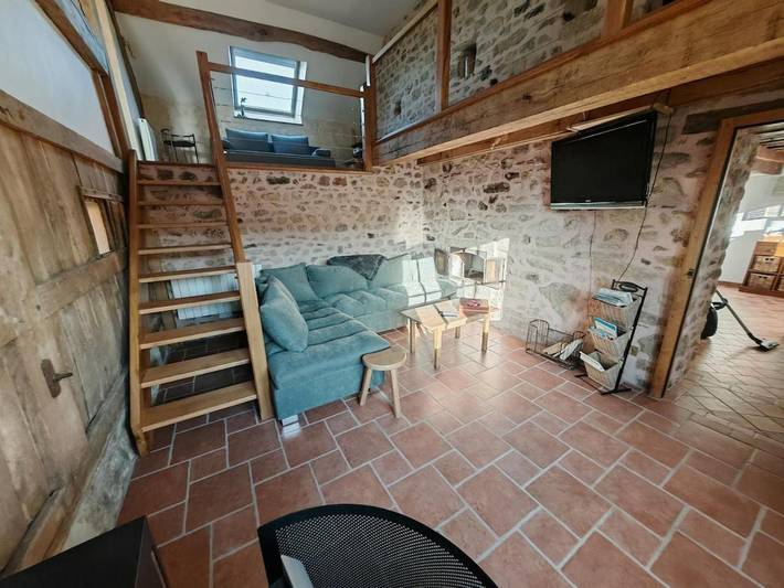 Location de vacances pour 6 personnes, avec vue et jardin, animaux acceptés à Quarré-les-Tombes - 2