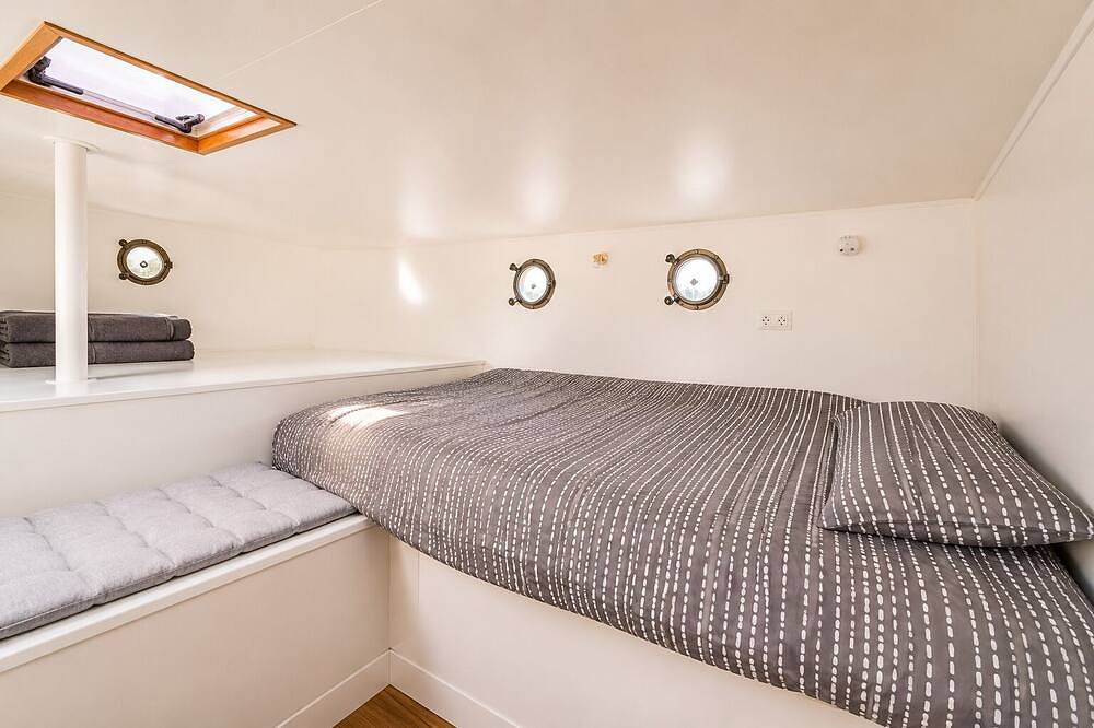 Historic Dutch Barge | Private Sun Deck | St Katharine Docks, Tower Bridge in Southwark, London