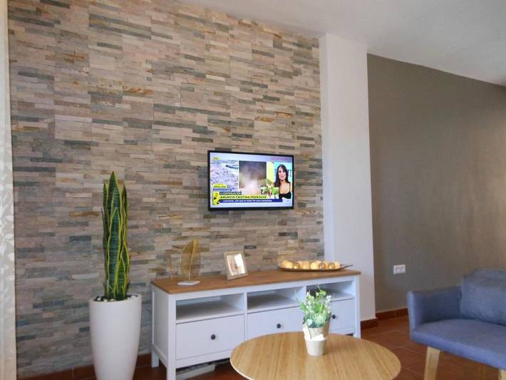 Location de vacances pour 5 personnes, avec jardin ainsi que vue et piscine à Lepe - 4