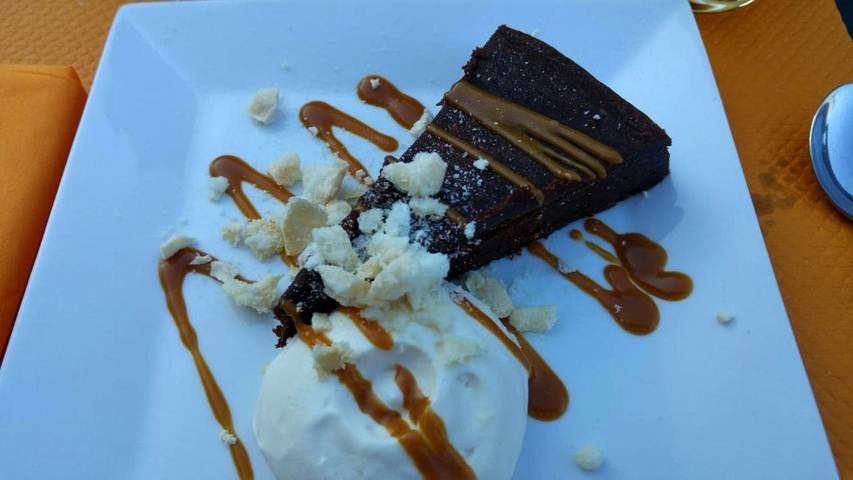 Hôtel pour 3 personnes, avec jardin et piscine, animaux acceptés à Pont-Saint-Esprit - 2