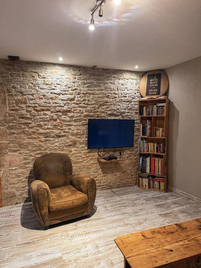 Gîte pour 4 personnes, avec vue et balcon à Ladoix-Serrigny - 3