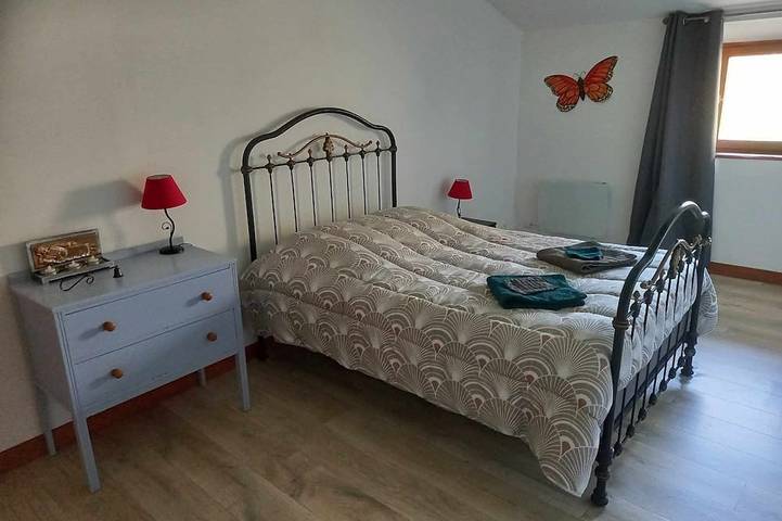 Location de vacances pour 6 personnes, avec piscine à Savigné - 3