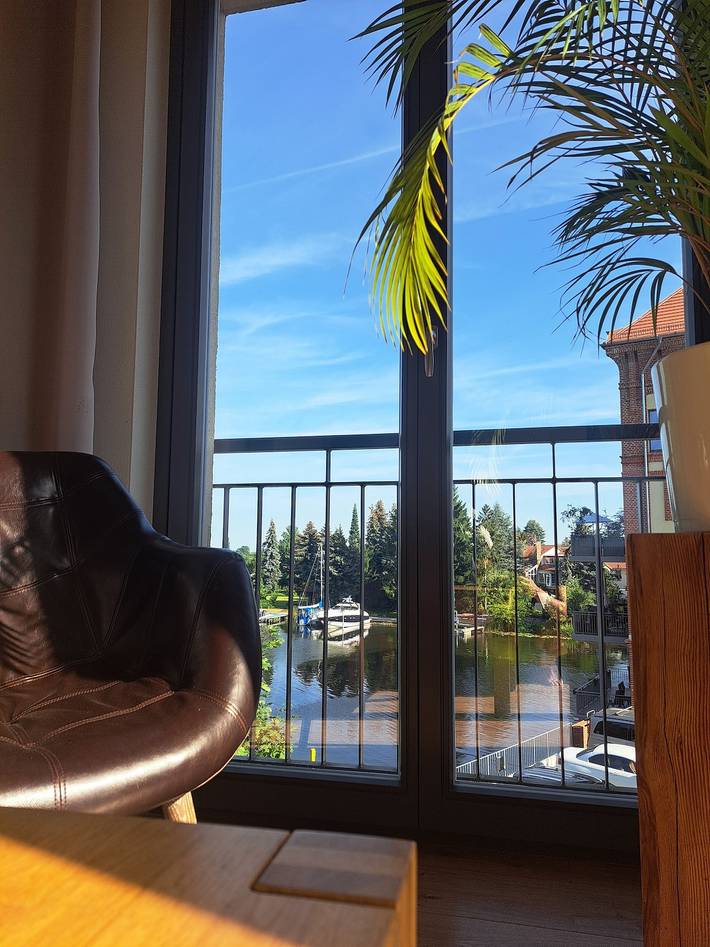 Ferienwohnung für 6 Personen, mit Balkon und Terrasse sowie Garten und Seeblick in Brandenburg an der Havel